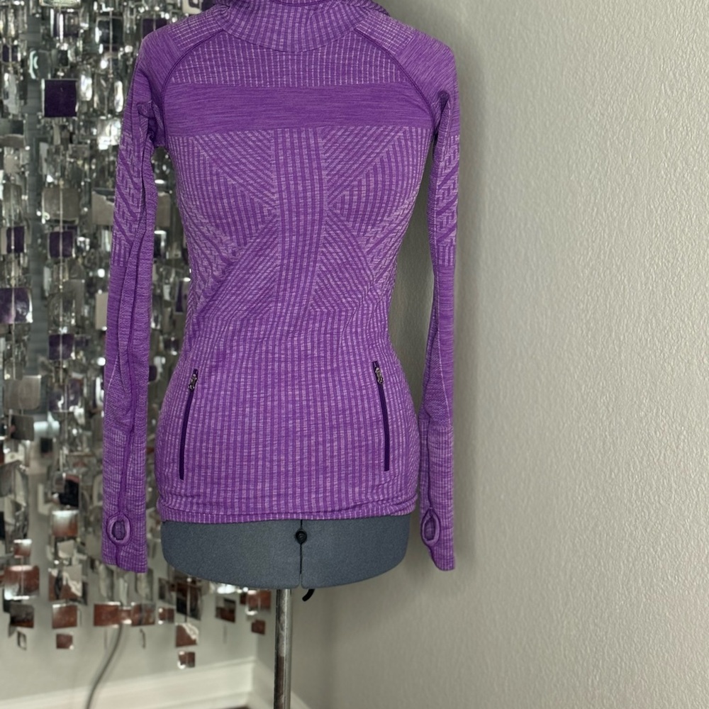 Lululemon Hooded Run Top